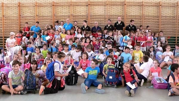 HOY JUEVES 22 DE SEPTIEMBRE EL EQUIPO ASOBAL HA VISITADO EL COLEGIO PÚBLICO AGUSTÍN RODRIGUEZ