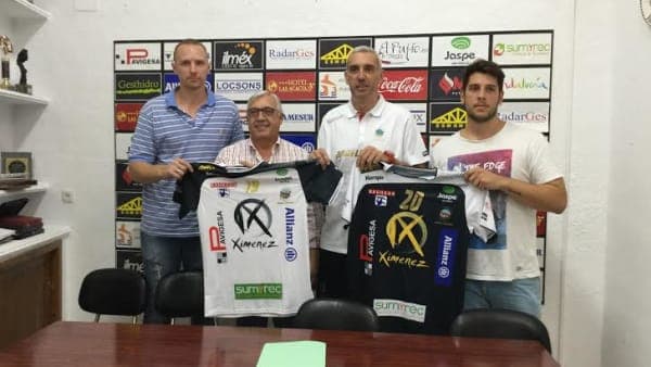 Presentación de los jugadores Tomás Moreira y Mikhail Revin