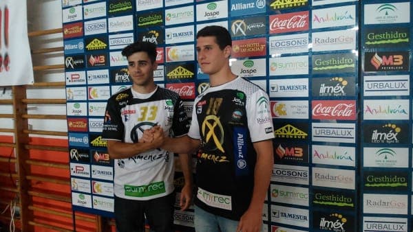 Manu Díaz y Jesús Melgar presentados como nuevos jugadores del Ángel Ximénez