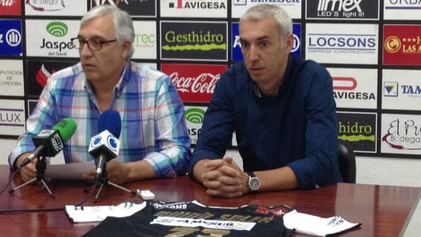 Presentación de Quino Soler como nuevo entrenador del Ángel Ximénez