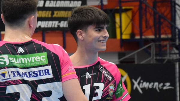 COMUNICADO OFICIAL: El extremo pontanés Paco Andrés regresa a casa
