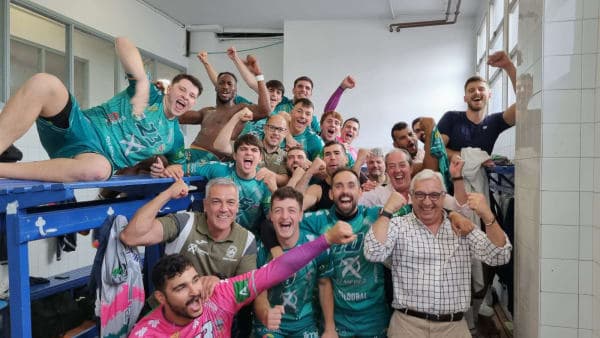 LIGA PLENITUDE: El Ángel Ximénez gana a Sinfín y asegura un nuevo año en ASOBAL (27-35)
