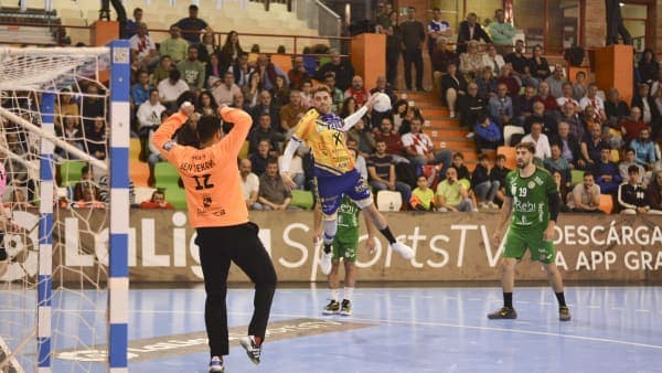 LIGA PLENITUDE ASOBAL: El Rebi Cuenca no da opción al Ángel Ximénez en el El Sargal (33-25)