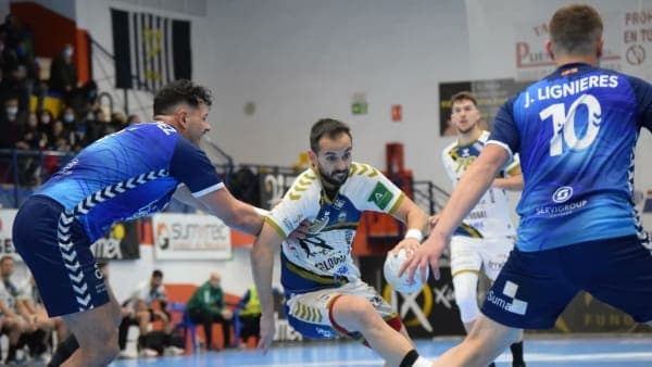 LIGA SACYR ASOBAL: El Ángel Ximénez cede por la mínima ante BM Benidorm (30-31)