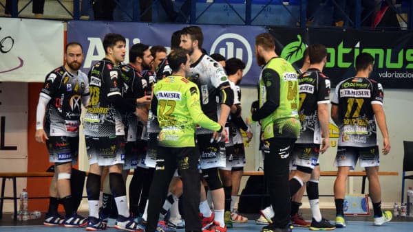 Previa: La Liga Asobal se adelanta a este miércoles con la visita de Logroño La Rioja
